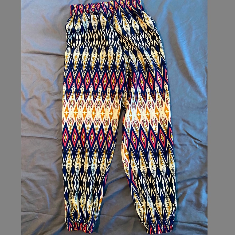 Brand New: Silk-like patterned joggers pants